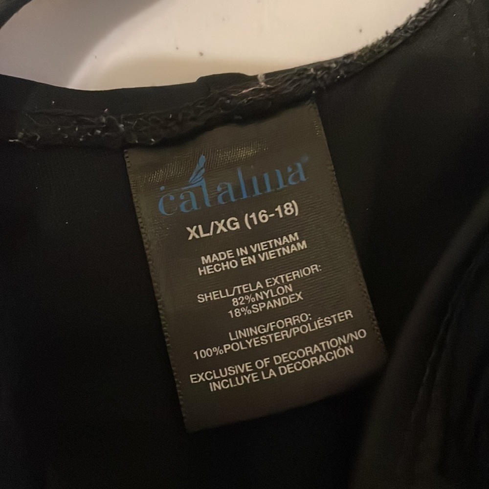 Catalina One Piece Swim Suit Extra Large, 16-18 - Picture 2 of 12